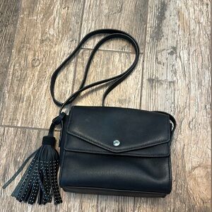 ELIZABETH AND JAMES Eloise Leather Field Crossbody black